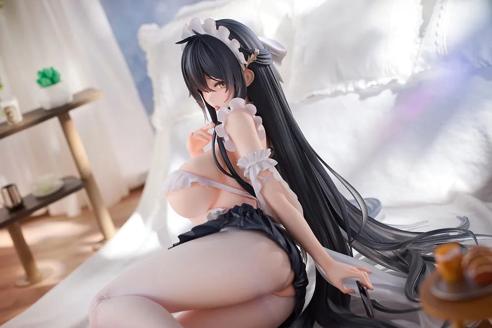 Azur Lane 1/4 Scale Pre-Painted Figure: Indomitable Ms. Motivationless Maid Ver.