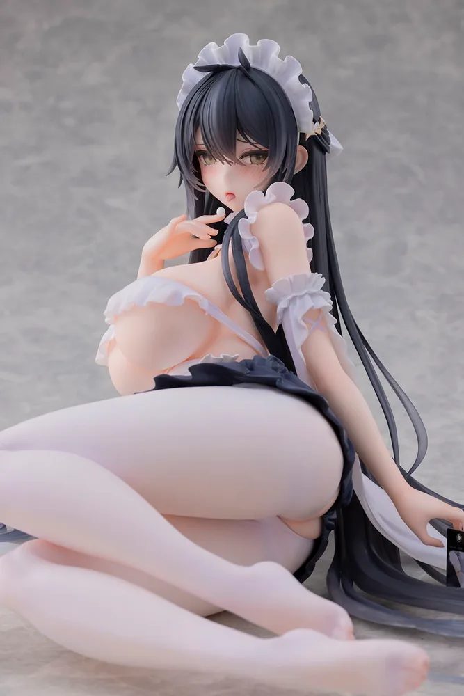 Azur Lane 1/4 Scale Pre-Painted Figure: Indomitable Ms. Motivationless Maid Ver.