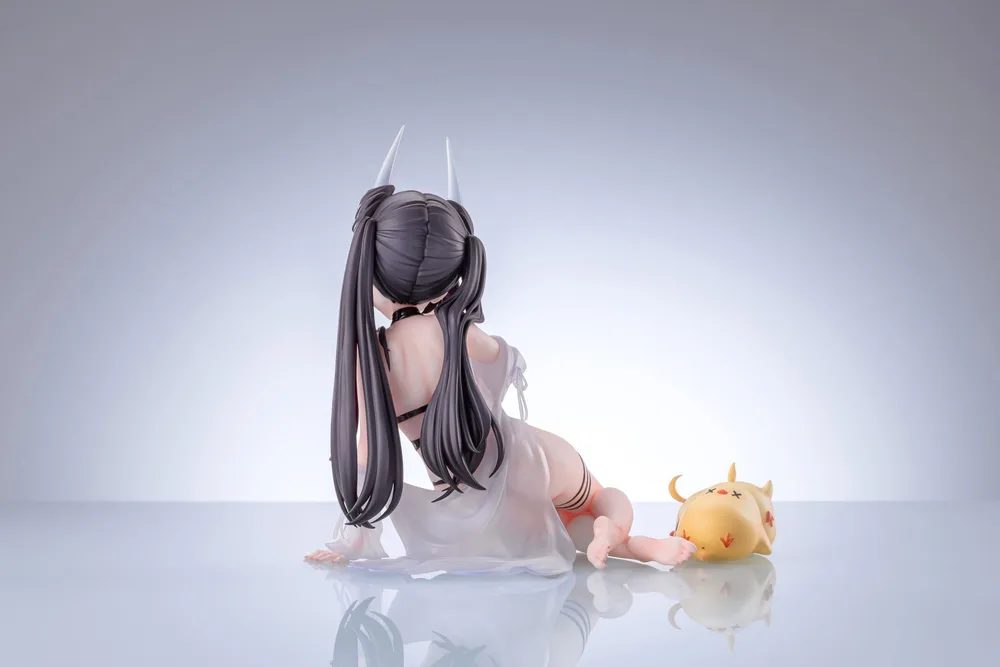 Azur Lane 1/6 Scale Pre-Painted Figure: Hatsuzuki August's First Romance Ver.
