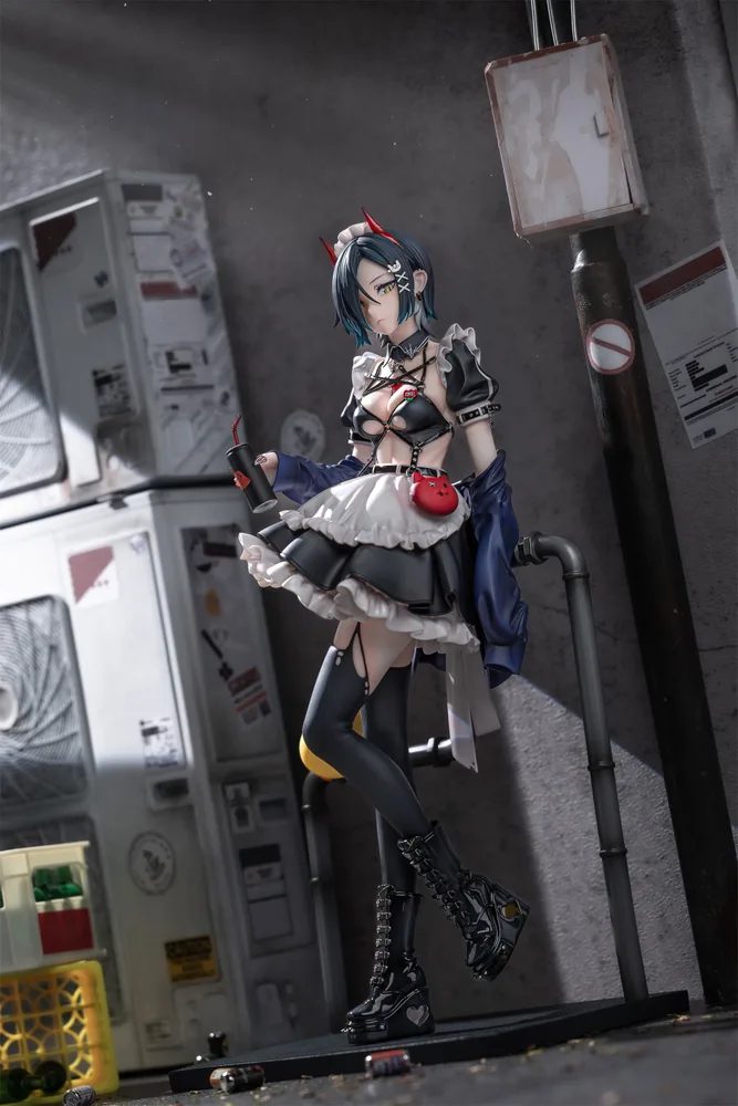 Azur Lane 1/6 Scale Pre-Painted Figure: Ulrich von Hutten Madchen Trummer Ver.
