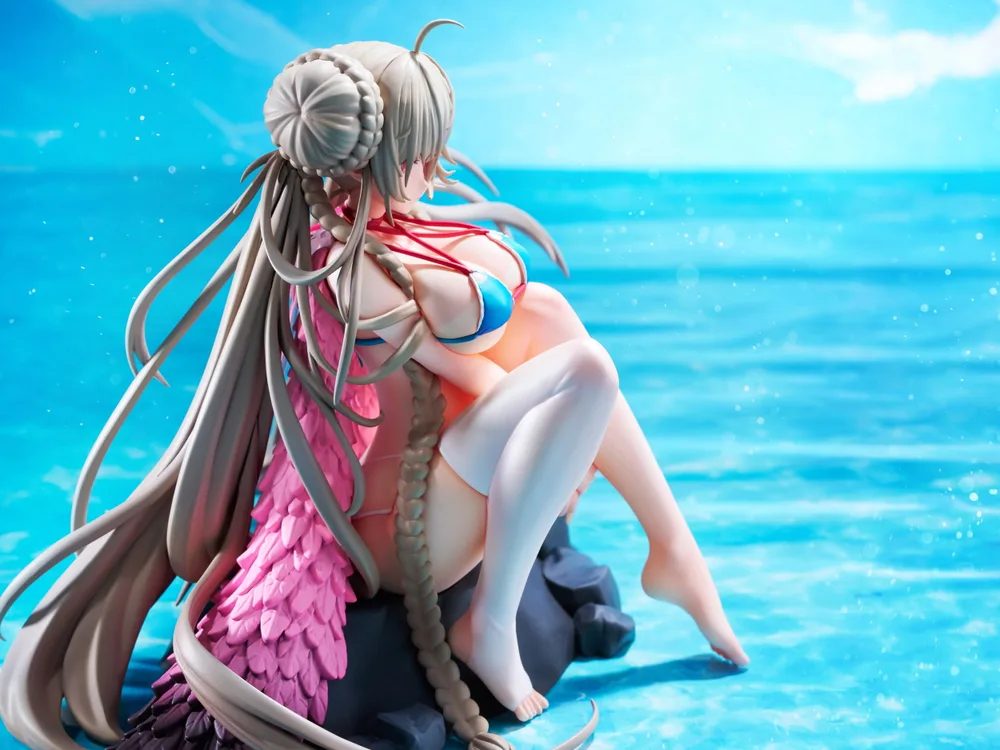 Azur Lane 1/7 Scale Pre-Painted Figure: Formidable Royal Lady Sea Ver.