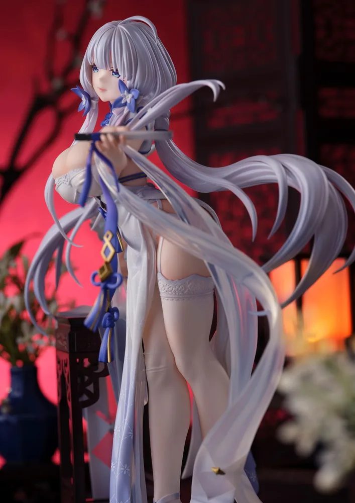 Azur Lane 1/7 Scale Pre-Painted Figure: Illustrious Maiden Lily's Radiance Ver.