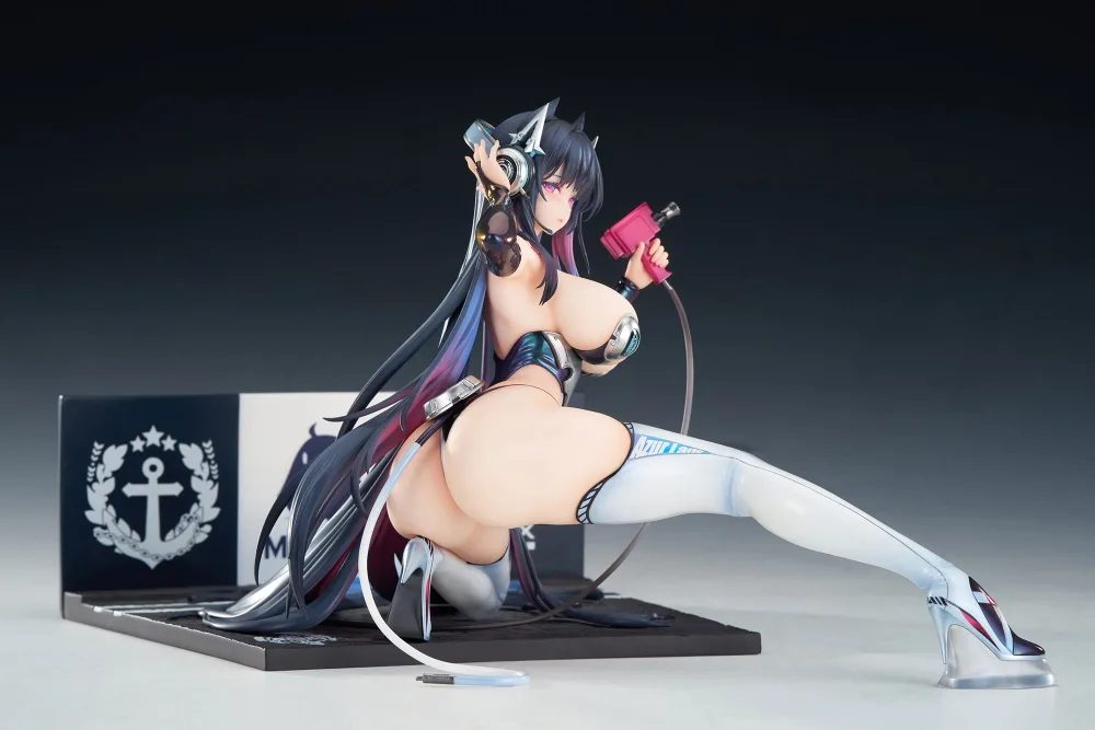 Azur Lane 1/7 Scale Pre-Painted Figure: Strasbourg Faerie of the Race Circuit Ver.