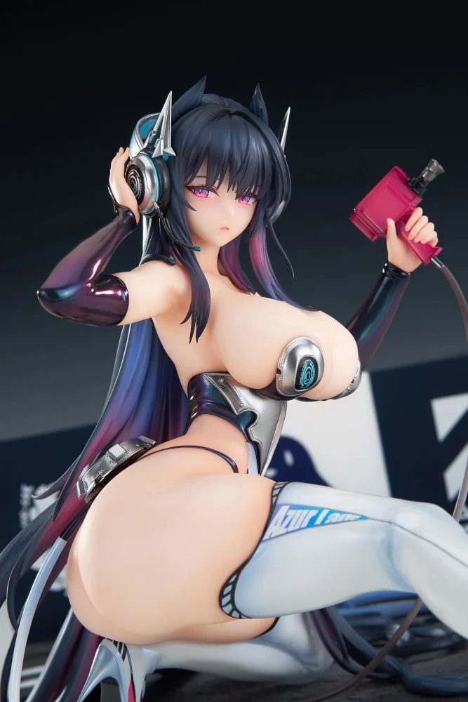Azur Lane 1/7 Scale Pre-Painted Figure: Strasbourg Faerie of the Race Circuit Ver.