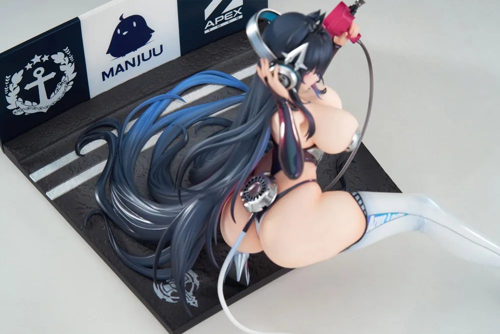 Azur Lane 1/7 Scale Pre-Painted Figure: Strasbourg Faerie of the Race Circuit Ver.