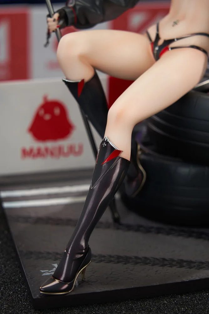 Azur Lane 1/7 Scale Pre-Painted Figure: Ulrich von Hutten Ignition Matrician Ver.