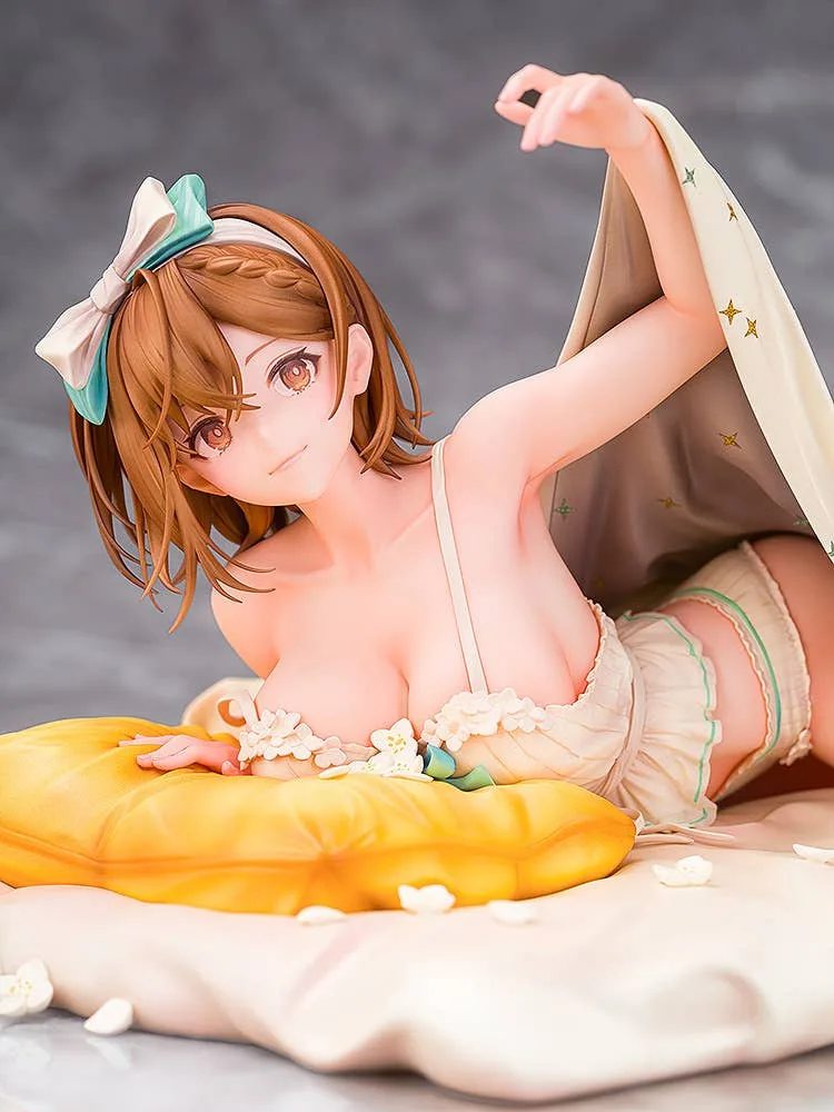 Azur Lane x Atelier Ryza 2 Collaboration 1/7 Scale Pre-Painted Figure: Reisalin Stout Late-Night Alchemist Ver.