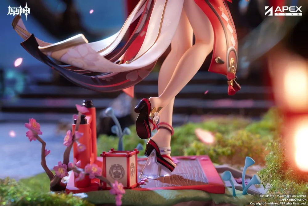 Genshin Impact 1/7 Scale Pre-Painted Figure: Yae Miko, Astute Amusement Ver.
