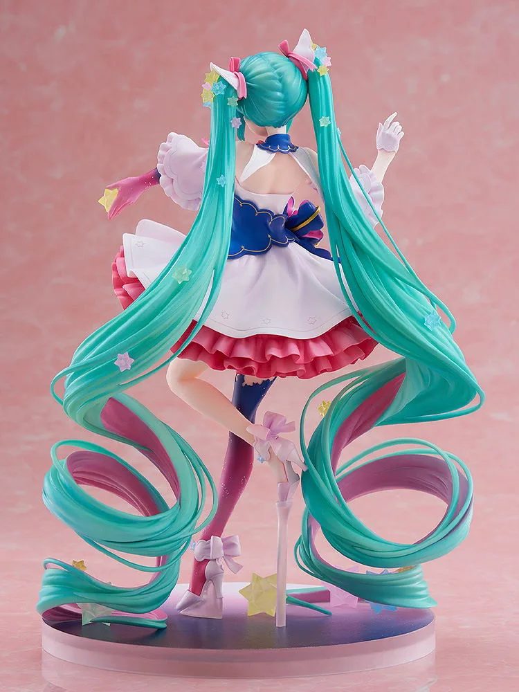 Hatsune Miku Creators Collection 1/7 Scale Pre-Painted Figure: Hatsune Miku Rosuuri Ver.