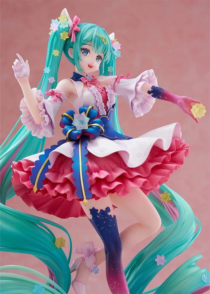 Hatsune Miku Creators Collection 1/7 Scale Pre-Painted Figure: Hatsune Miku Rosuuri Ver.