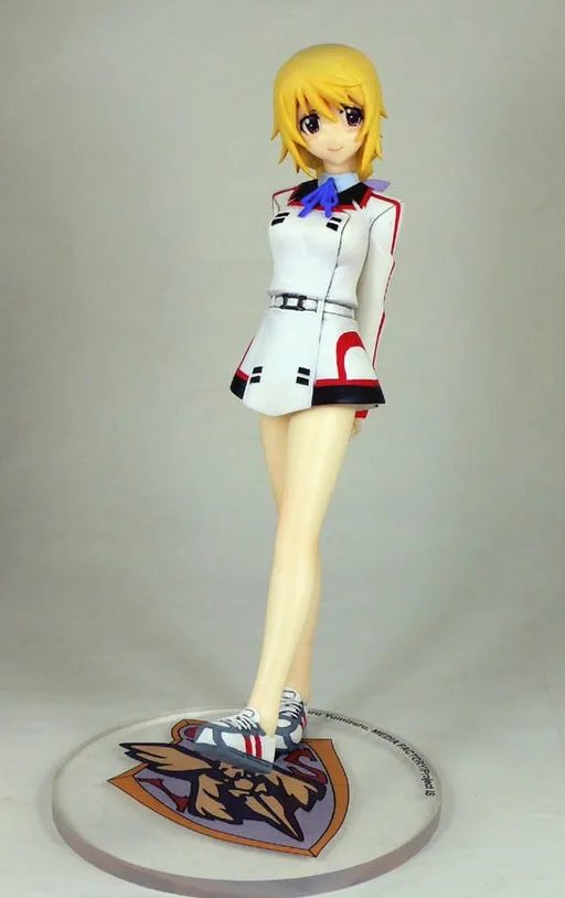 Infinite Stratos 1/10 Scale Pre-Painted PVC Figure: Charlotte Dunoa Polystone Ver