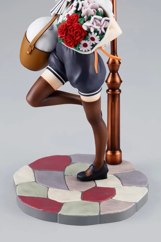 Is the Order a Rabbit? Bloom 1/6 Scale Pre-Painted Figure: Cocoa Flower Delivery Ver.
