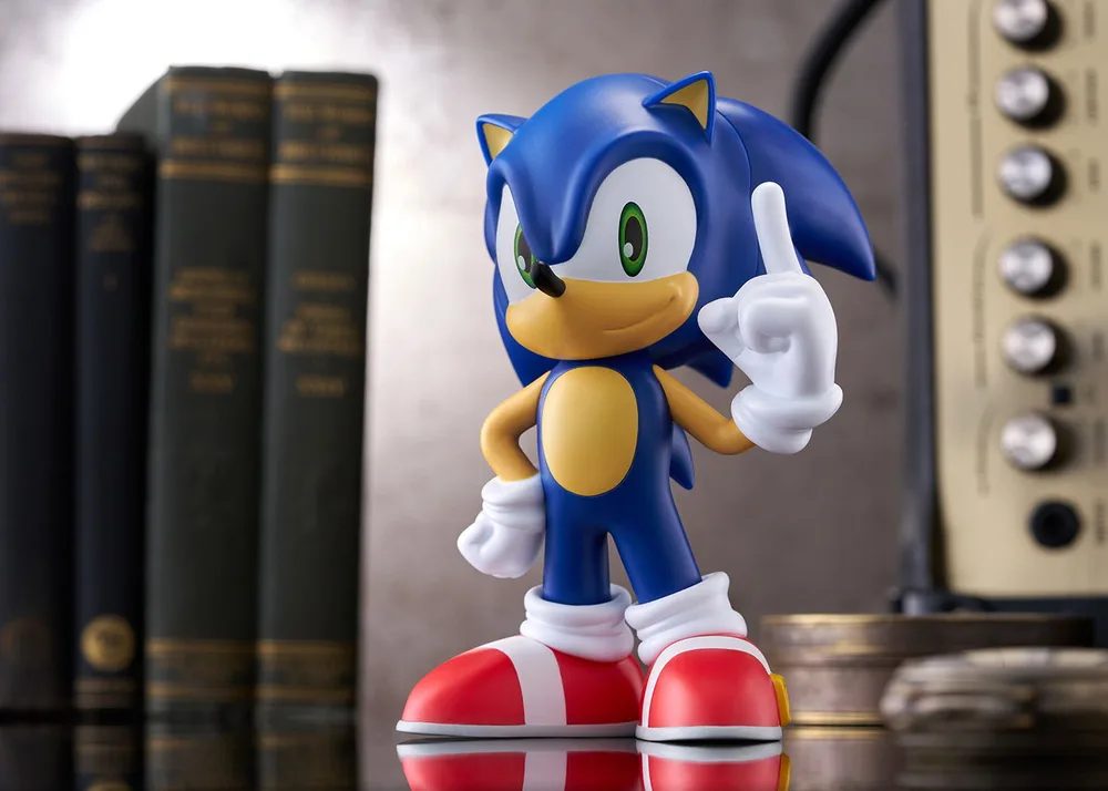 SoftB Half Sonic the Hedgehog Pre-Painted Figure: Sonic the Hedgehog