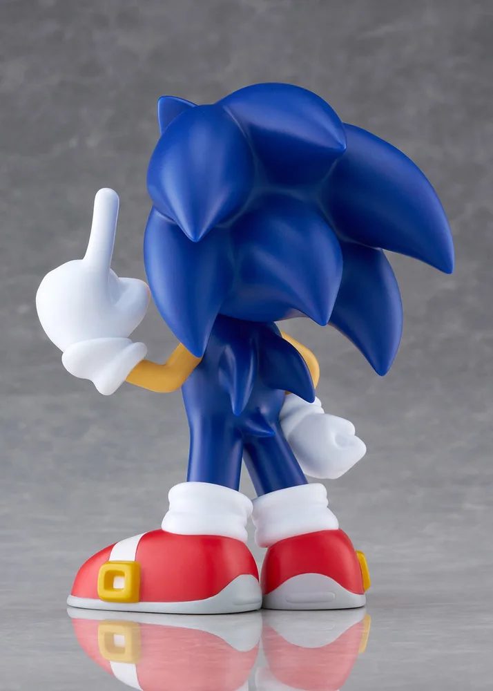 SoftB Half Sonic the Hedgehog Pre-Painted Figure: Sonic the Hedgehog