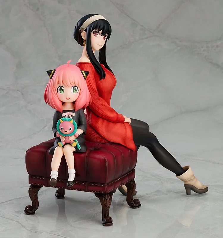 Spy x Family 1/7 Scale Pre-Painted Figure: Anya & Yor
