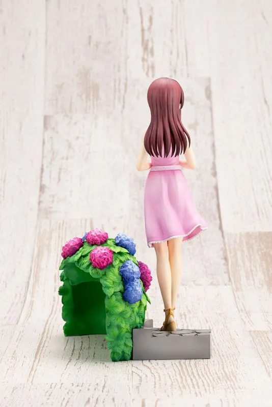 The Idolm@ster Cinderella Girls 1/8 Scale Pre-Painted Figure: Miyu Mifune -Off Stage-