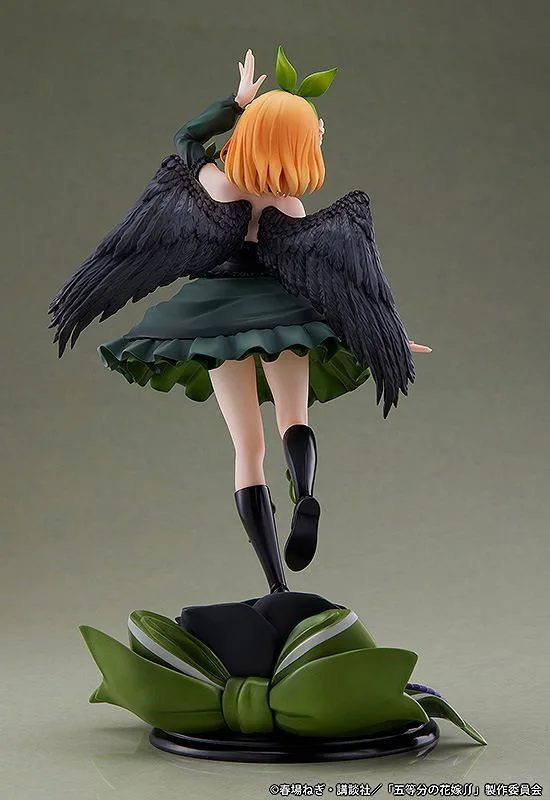 The Quintessential Quintuplets 1/7 Scale Pre-Painted Figure: Yotsuba Nakano Fallen Angel Ver.