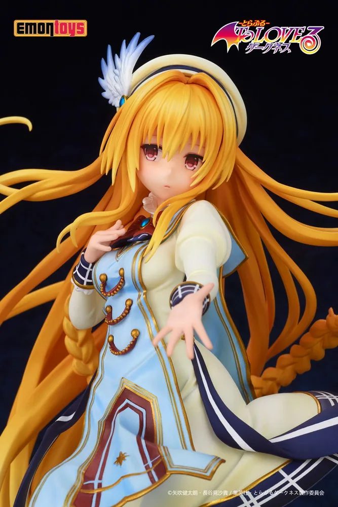 To Love Ru Darkness 1/7 Scale Pre-Painted Figure: Golden Darkness