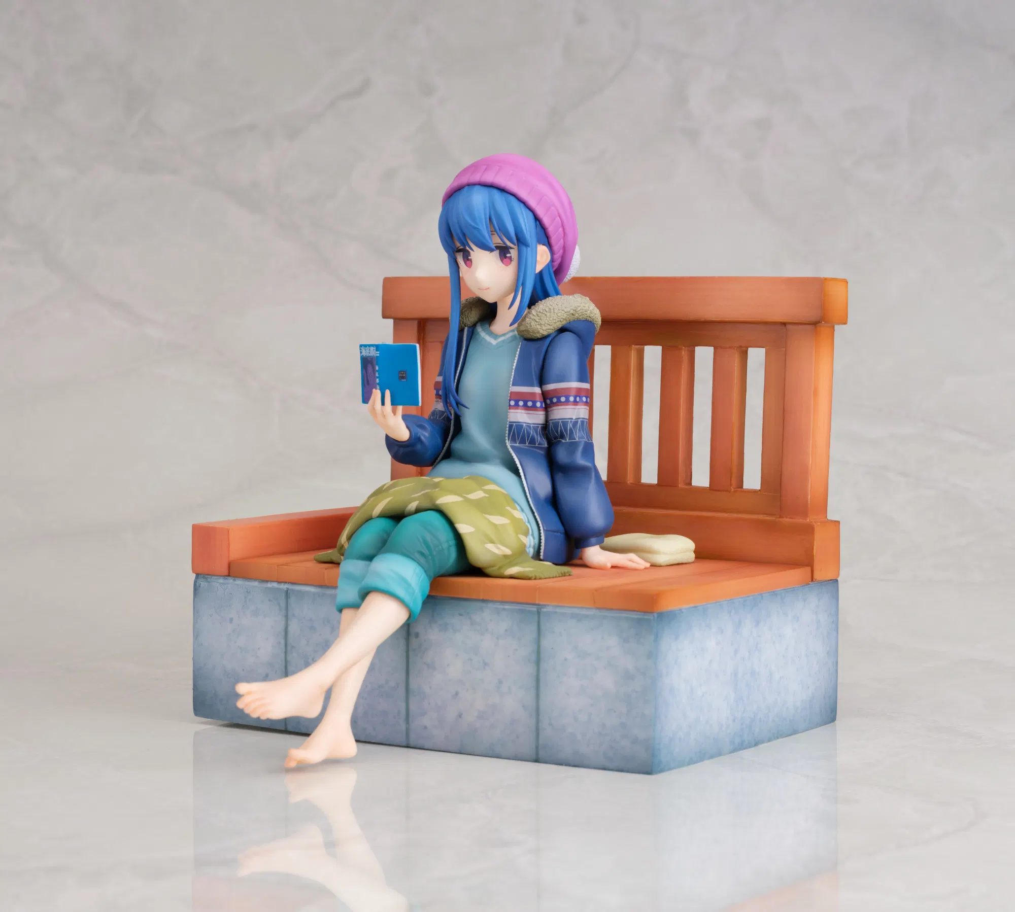 Yuru Camp 1/7 Scale Pre-Painted Figure: Rin Shima Foot Bath Ver.