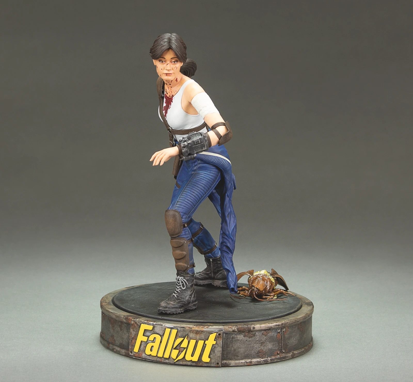 Fallout (Amazon): Lucy Figure