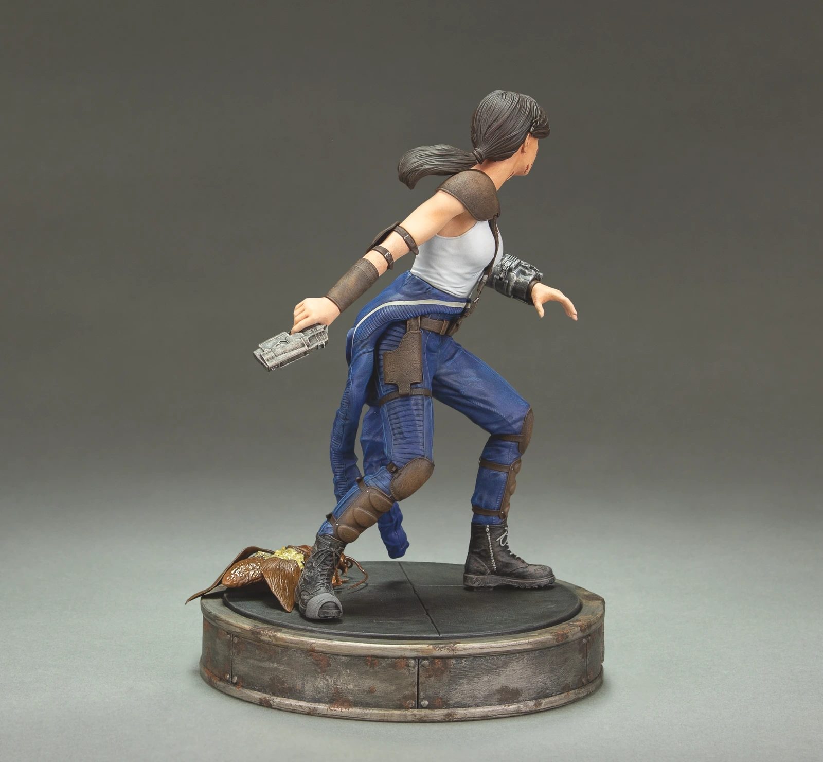 Fallout (Amazon): Lucy Figure