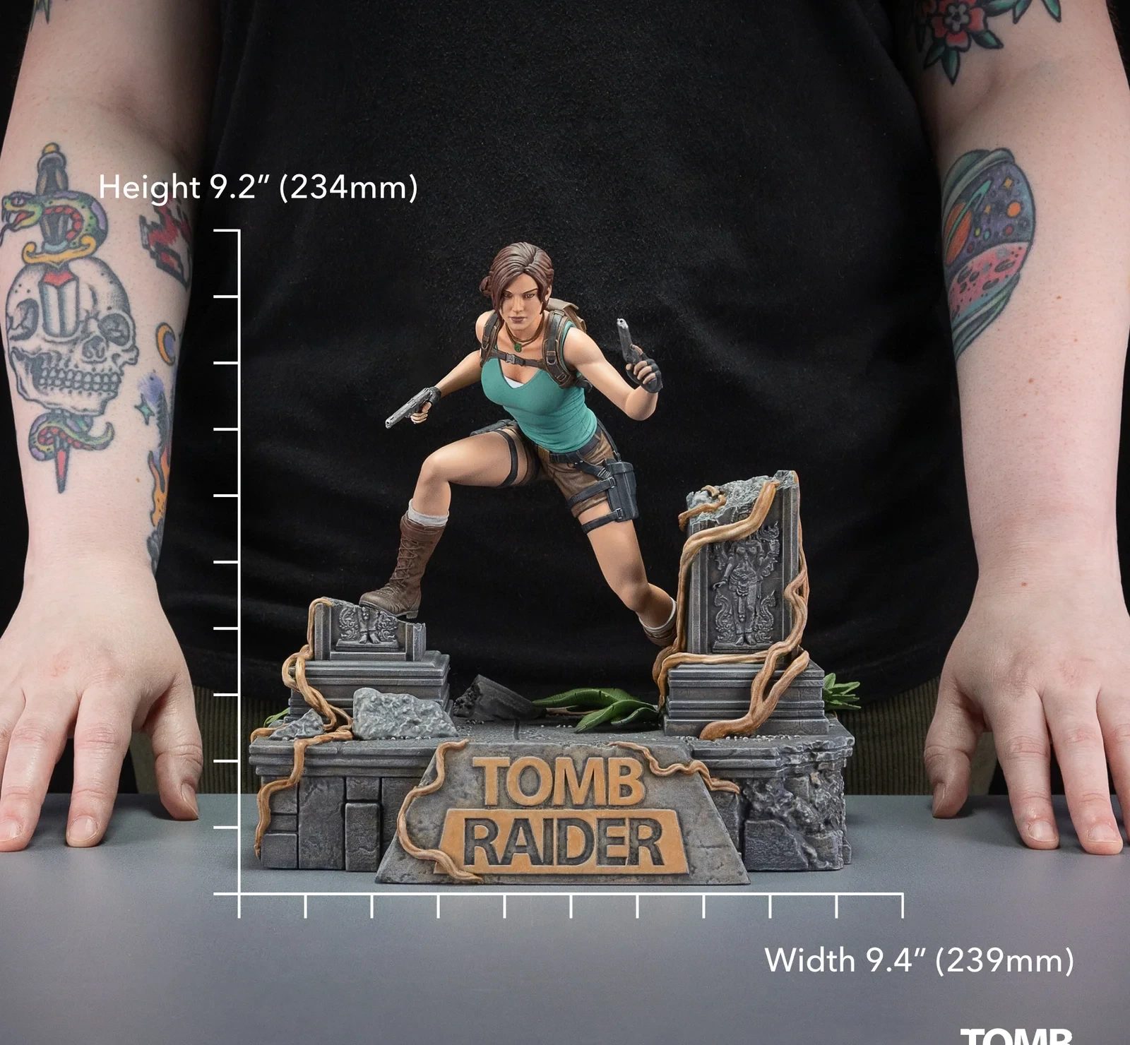 Tomb Raider: Lara Croft PVC Statue