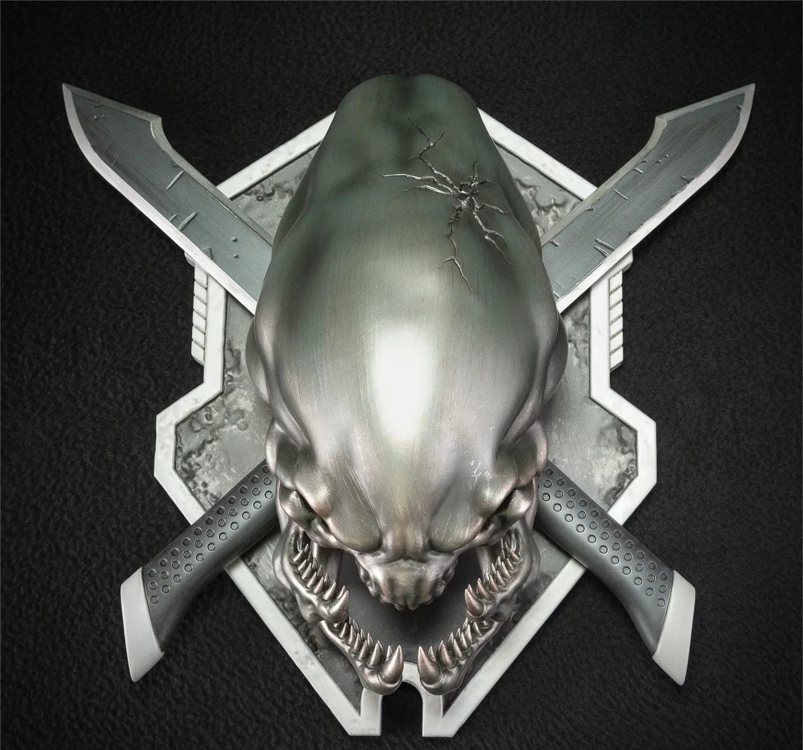 Halo Legendary Icon Wall Mount - Grunt Sized Edition