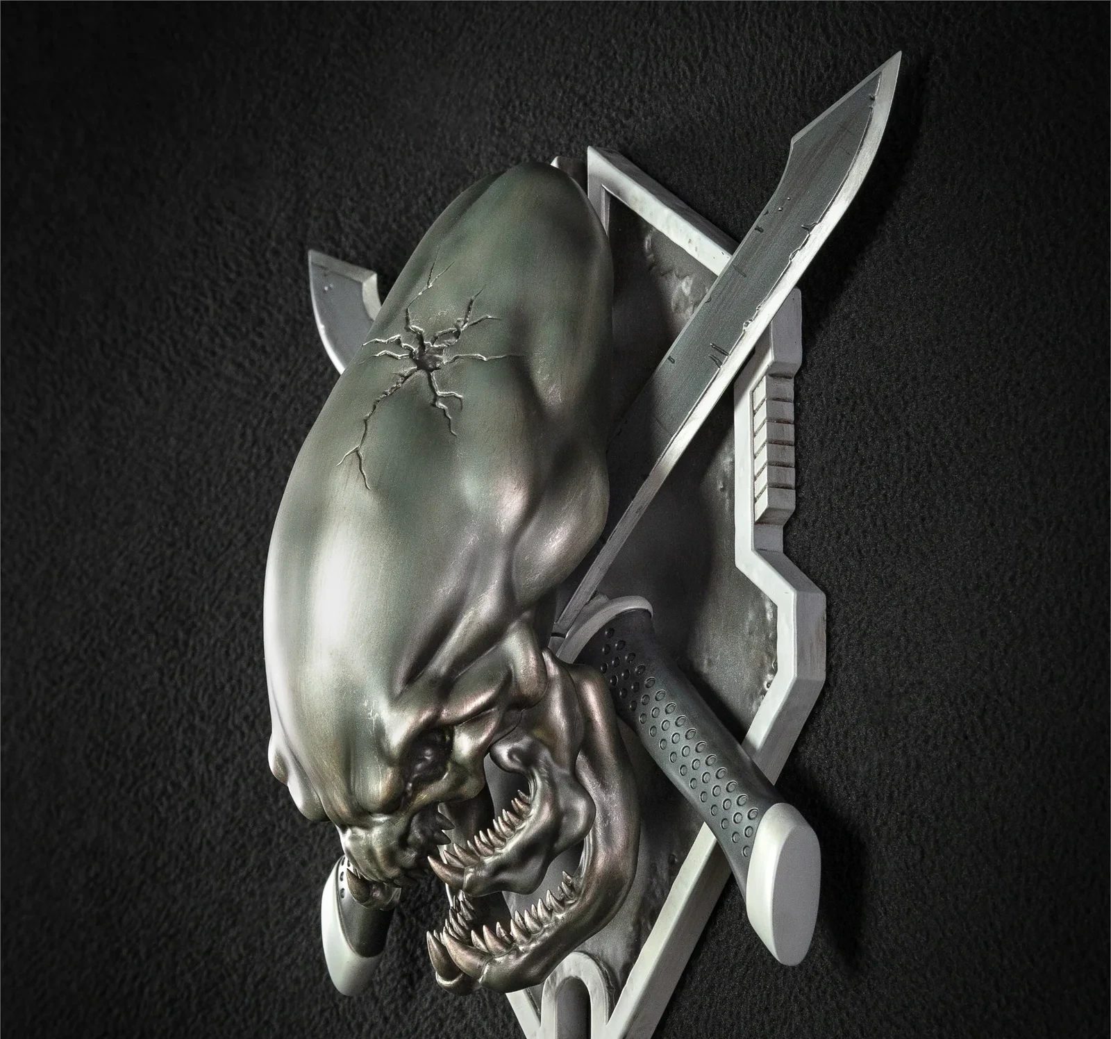 Halo Legendary Icon Wall Mount - Grunt Sized Edition