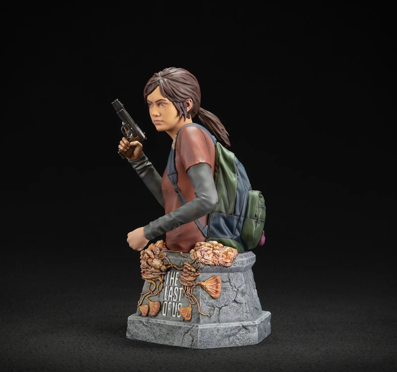 The Last of Us: Ellie with Handgun Bust