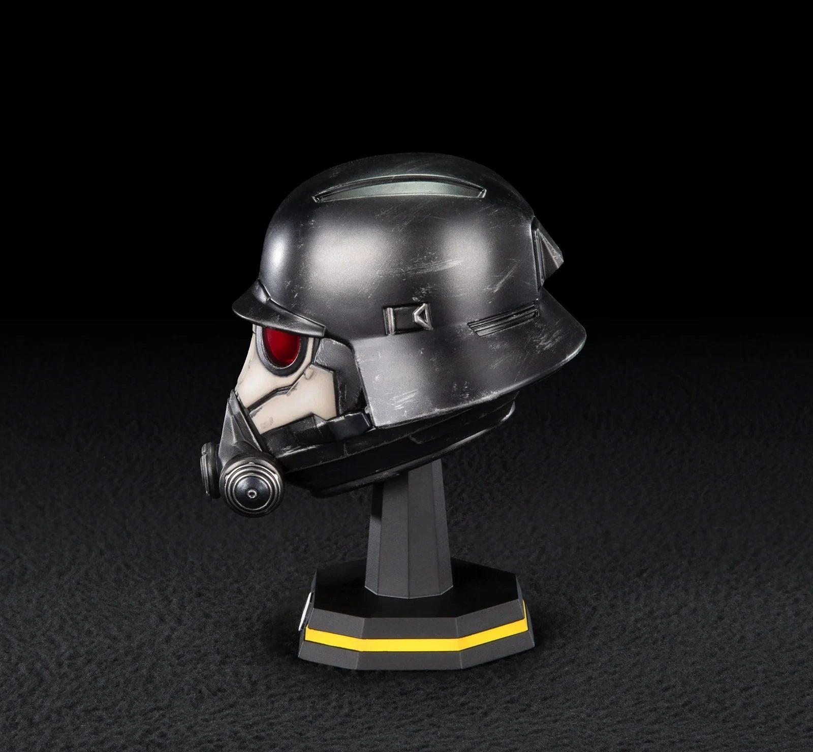 Helldivers 2: Field Chemist Helmet 1:4 Scale Replica