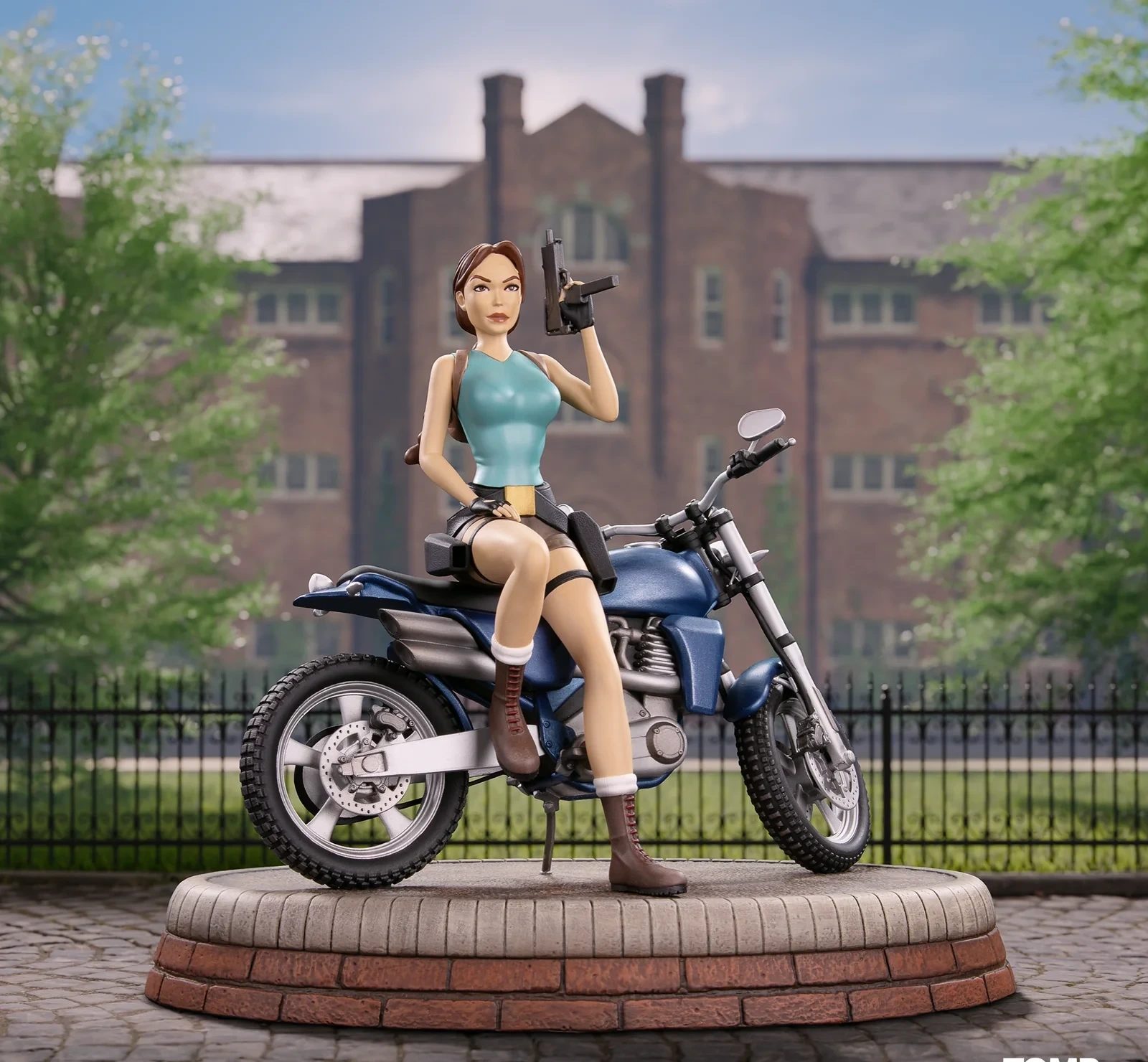 Tomb Raider: Lara Croft - Classic Motorbike Premium Statue