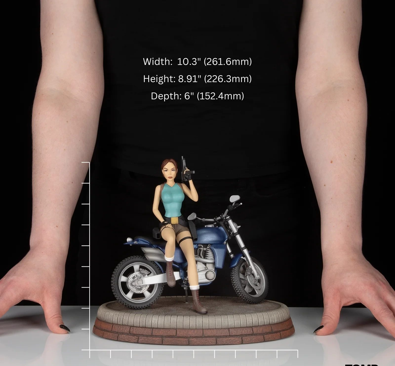 Tomb Raider: Lara Croft - Classic Motorbike Premium Statue