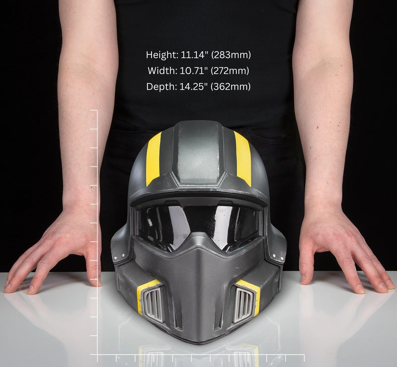 Helldivers 2: B-01 Tactical Helmet 1:1 Scale Replica