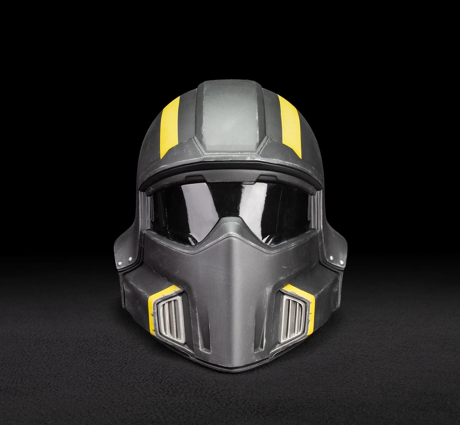 Helldivers 2: B-01 Tactical Helmet 1:1 Scale Replica