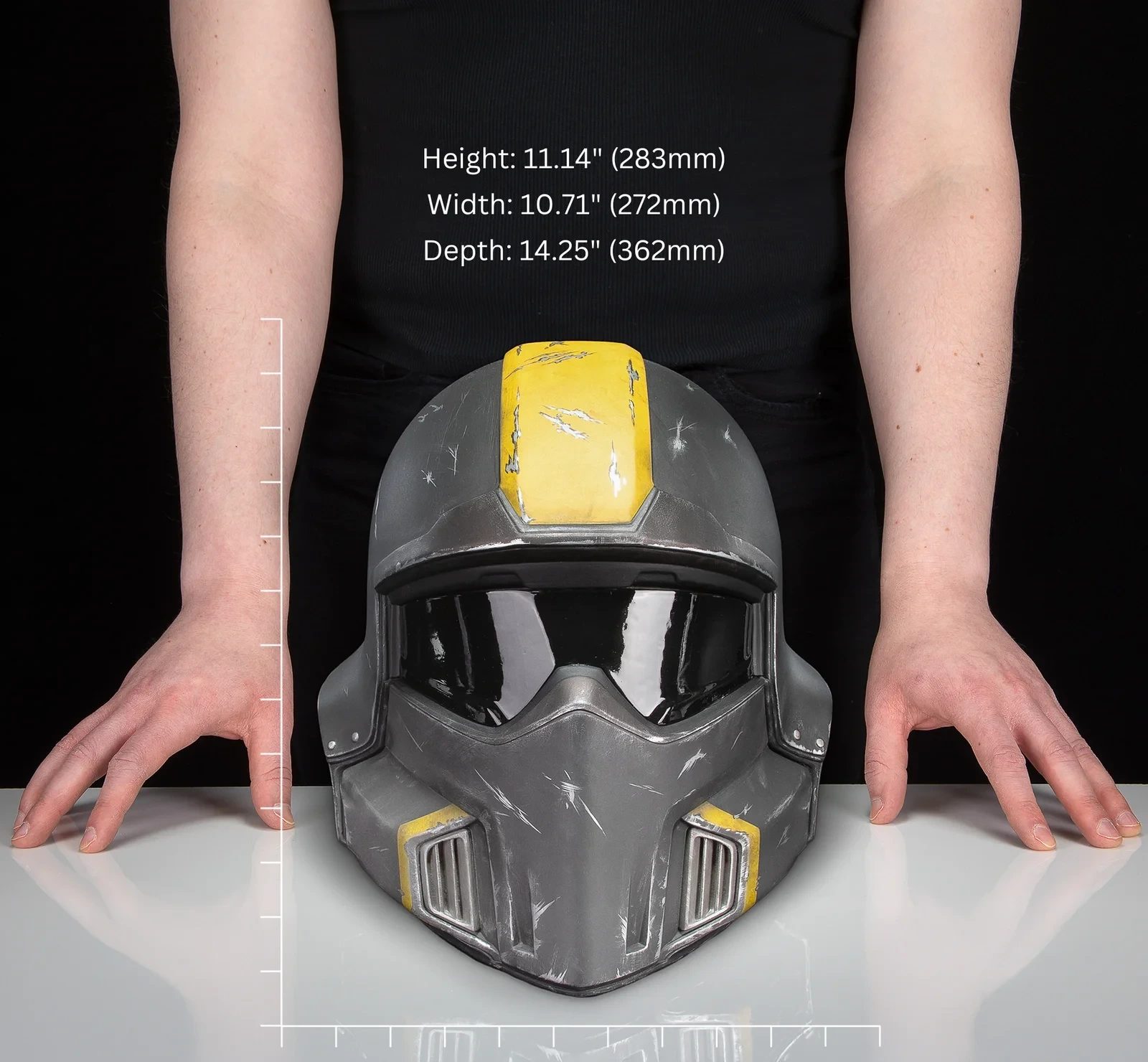 Helldivers 2: B-01 Tactical Helmet 1:1 Scale Replica - Battle Damaged Edition