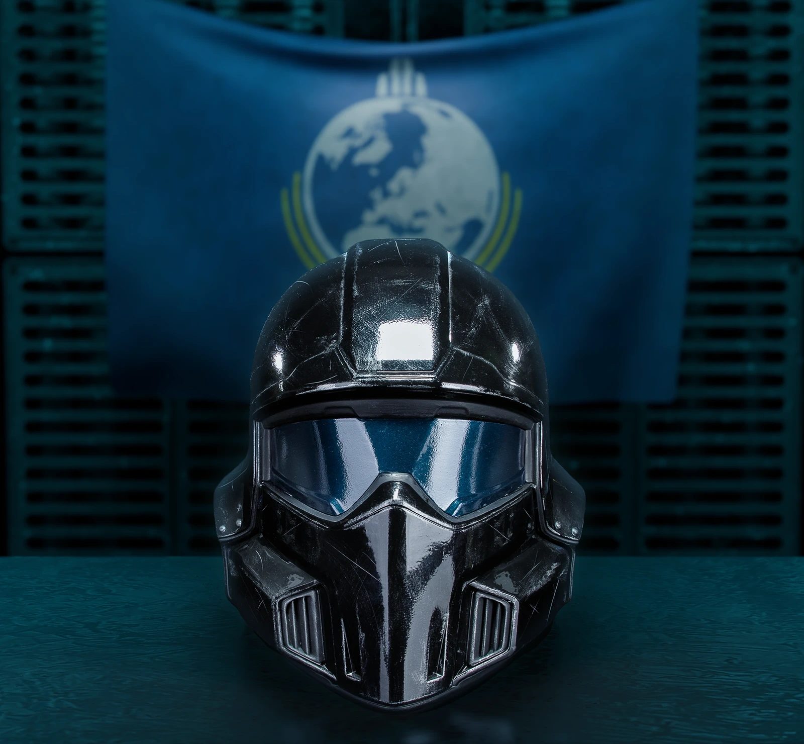 Helldivers 2: B-22 Model Citizen Helmet 1:1 Scale Replica