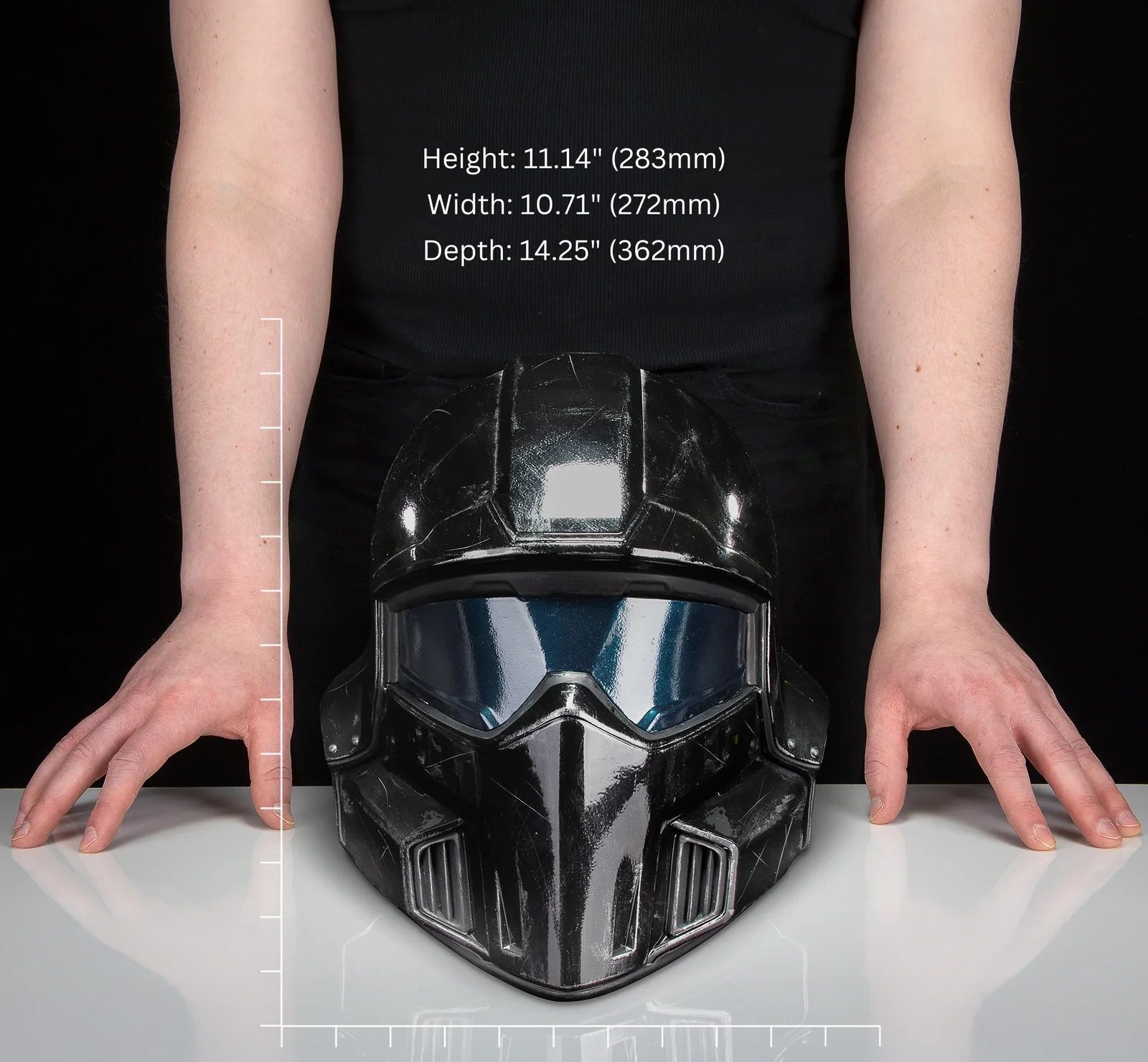 Helldivers 2: B-22 Model Citizen Helmet 1:1 Scale Replica