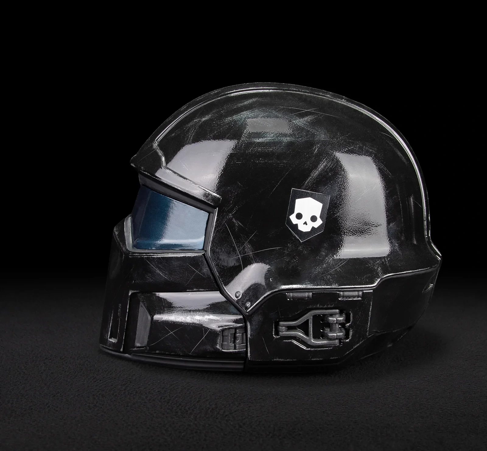 Helldivers 2: B-22 Model Citizen Helmet 1:1 Scale Replica