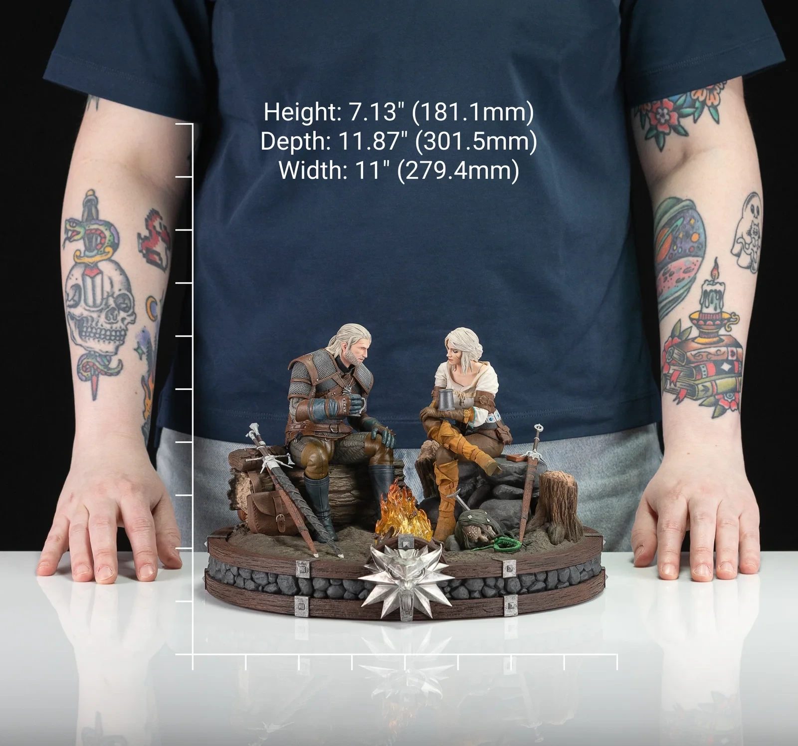 The Witcher: Geralt and Ciri Fireside Premium Statue