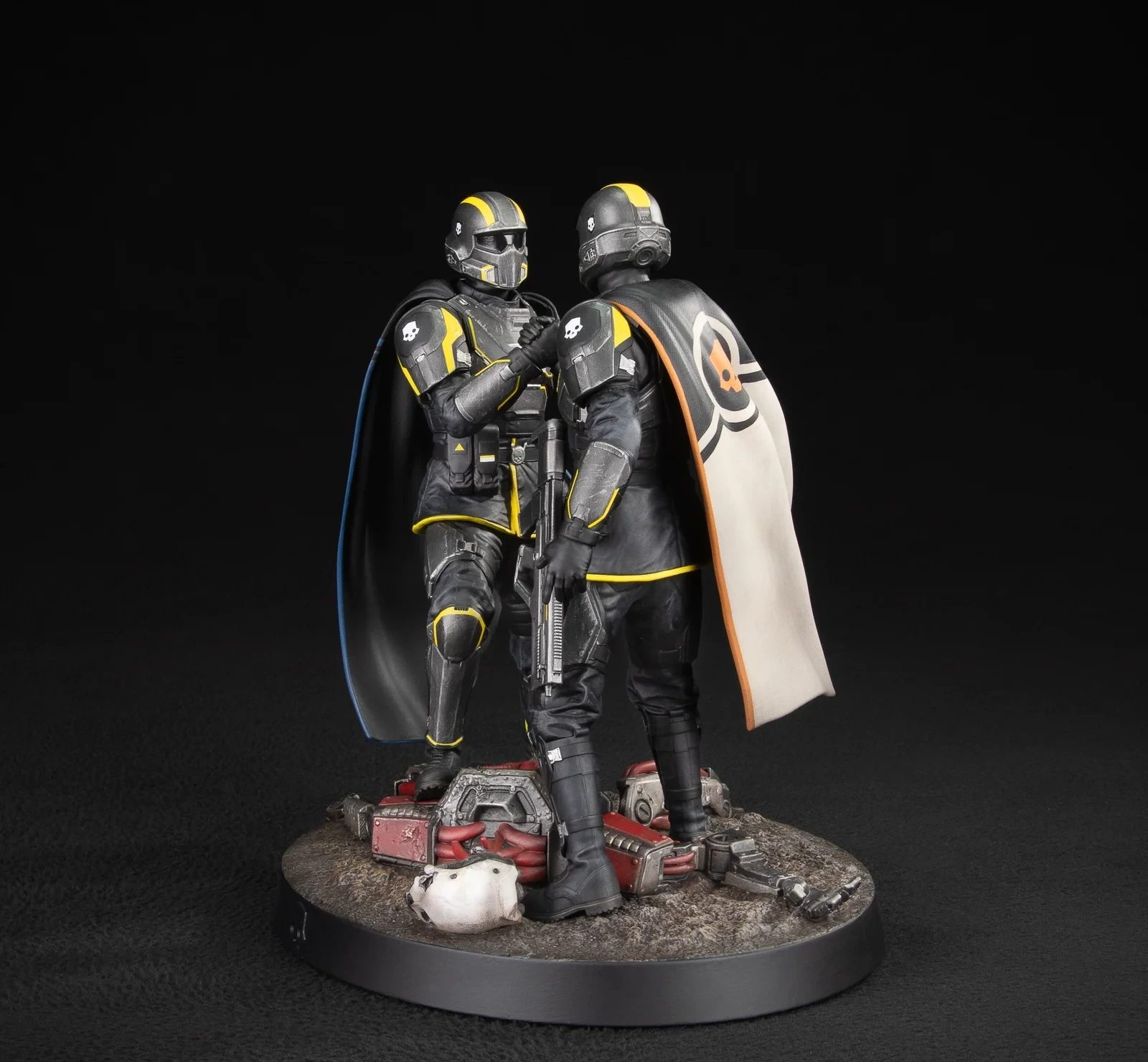 Helldivers 2: Protectors of Democracy Premium Statue
