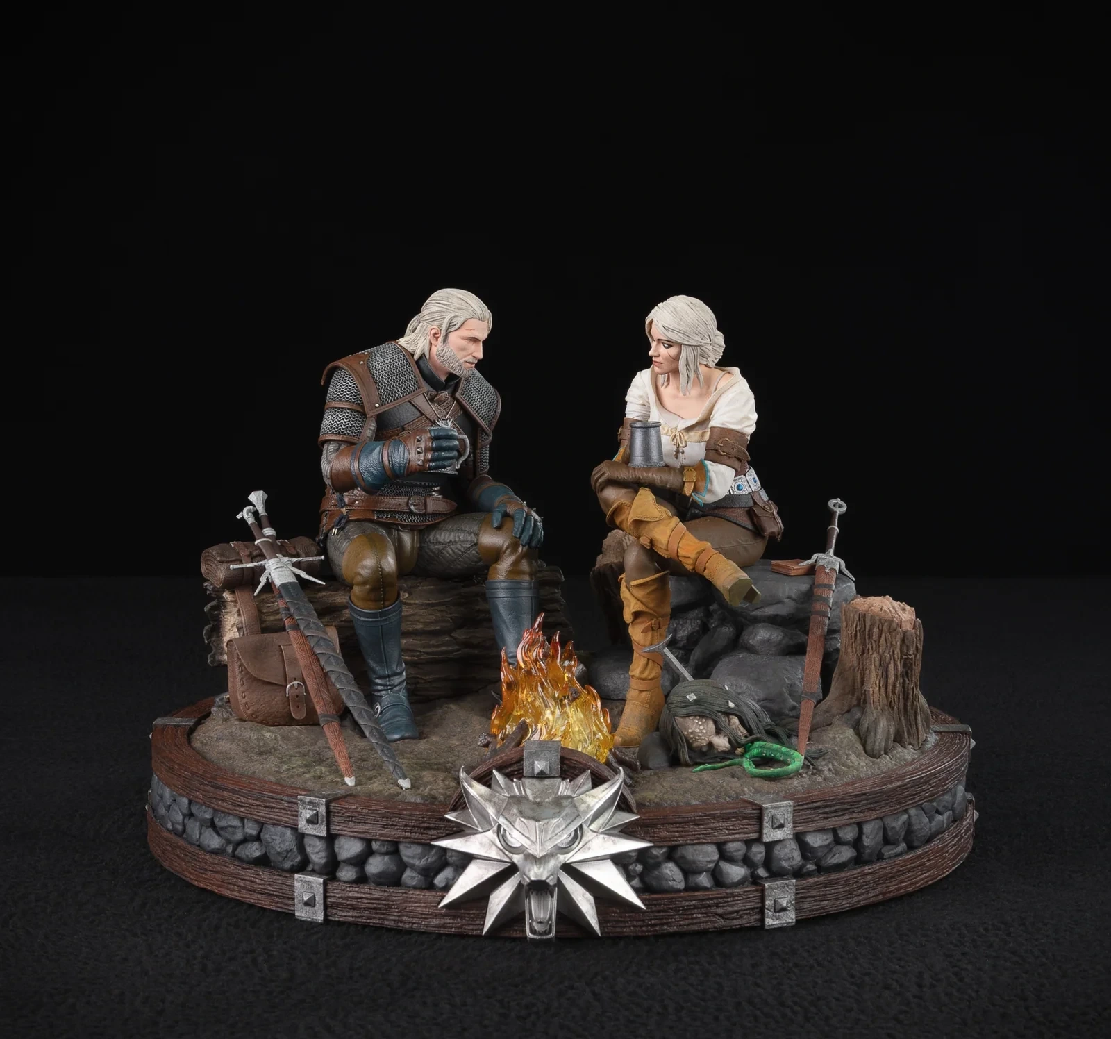 The Witcher: Geralt and Ciri Fireside Premium Statue